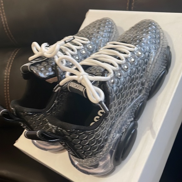 Moschino Bubble Sneakers - Picture 6 of 9